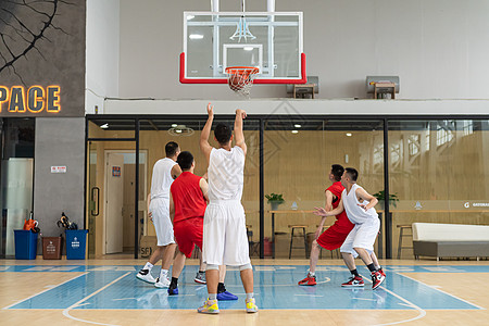 错过NBA精彩？快手带你重温经典瞬间